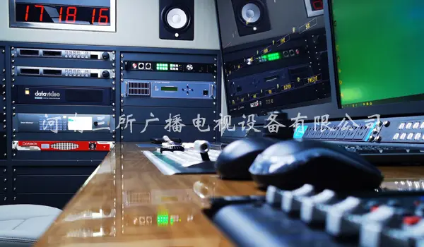三所广电4K5G全媒体直播车 (14).webp