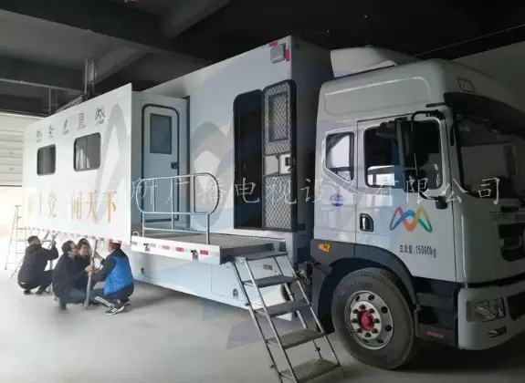 三所广电4K全媒体直播车6.webp
