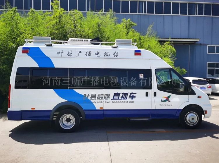 三所广电 融媒直播车 (5).jpg